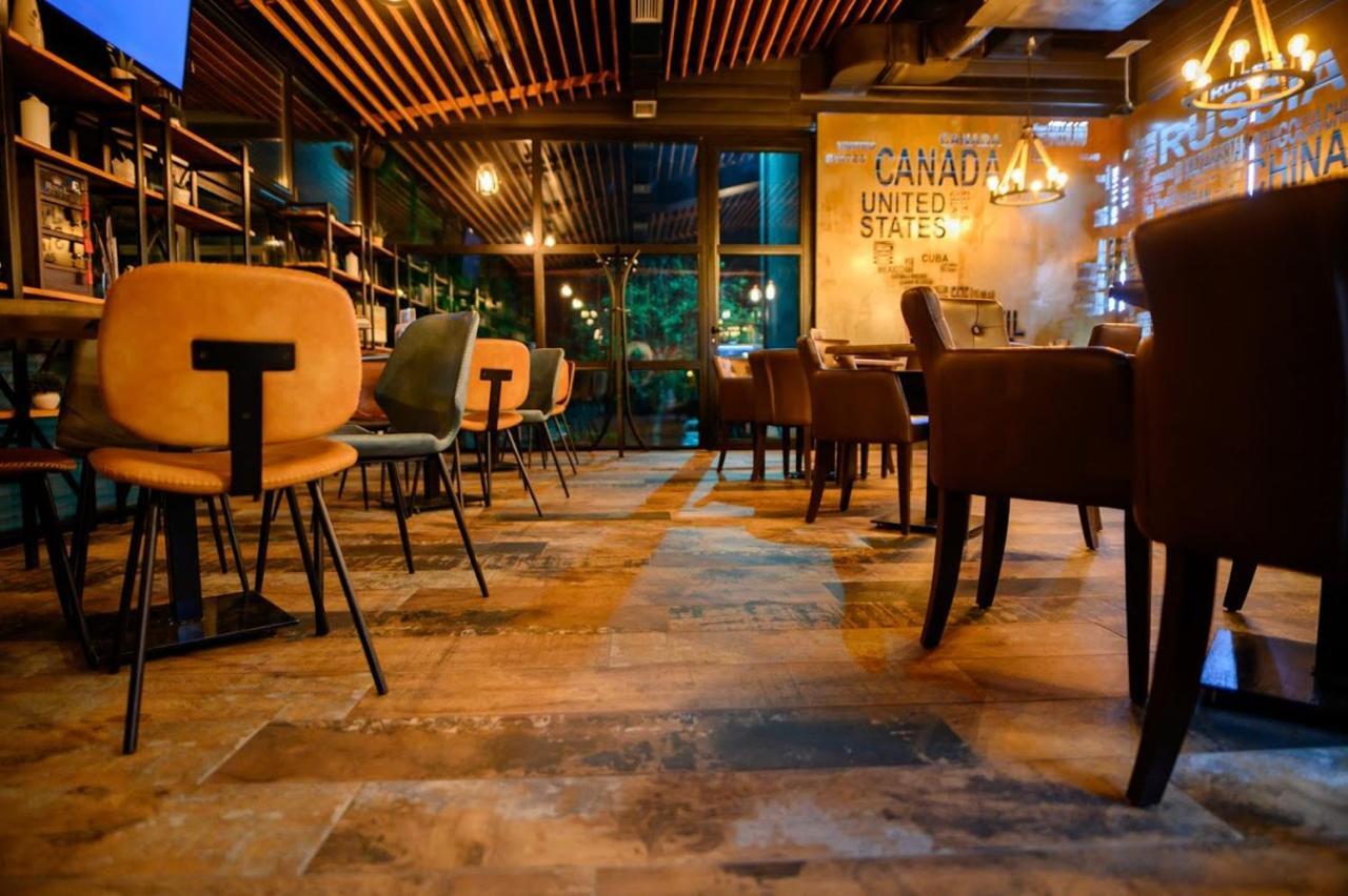 Hostel Royal Obrenovac  Экстерьер фото