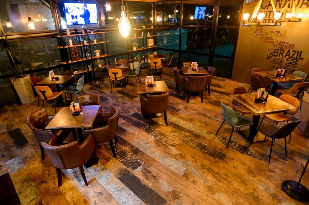 Hostel Royal Obrenovac  Экстерьер фото