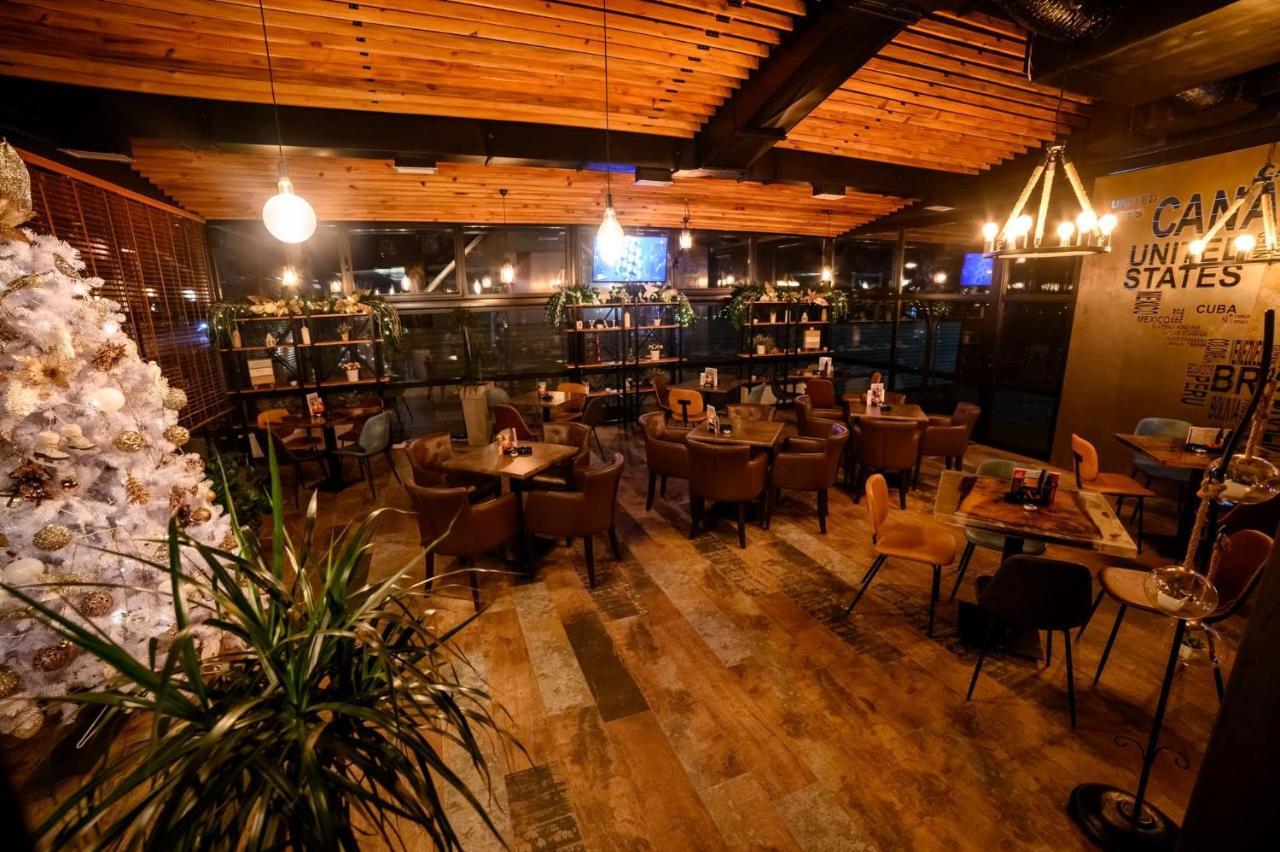 Hostel Royal Obrenovac  Экстерьер фото
